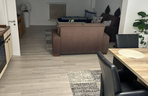 Geilenkirchen Apartment | Apartment 'Princesa' with Shared Garden and Wi-Fi