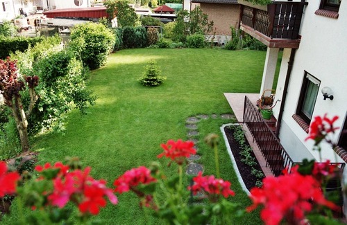 Elmstein Apartment | Apartment-Private Bathroom-Balcony-Ferienwohnung 3 im OG
