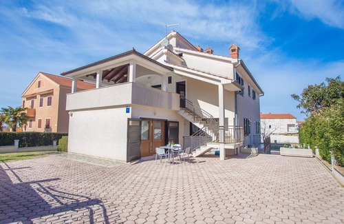 Mali Maj Apartment | Apartment Punta IV with Garden View
