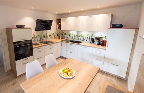 Kappelrodeck Apartment | Apartment 'Pusteblume' with Private Terrace and Wi-Fi