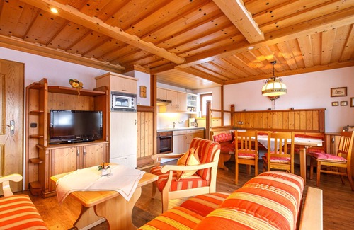 Sankt Valentin Apartment | Apartment Rauschberg 67sqm, balcony, kitchenette, 2 bedrooms, 1 living room