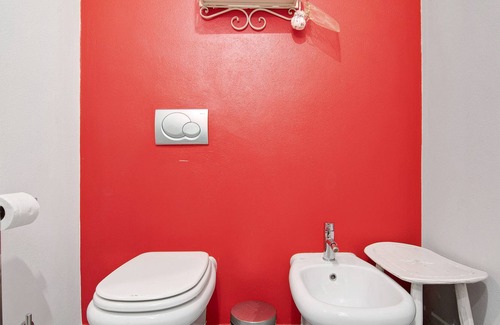 Mezzegra Apartment | Apartment "Red e Gray view lake" with Terraces & Wi-Fi