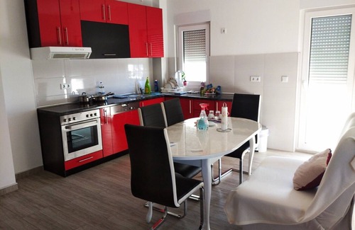 Brcko Apartment | Apartment Red - One Bedroom Apartment with Balcony A2