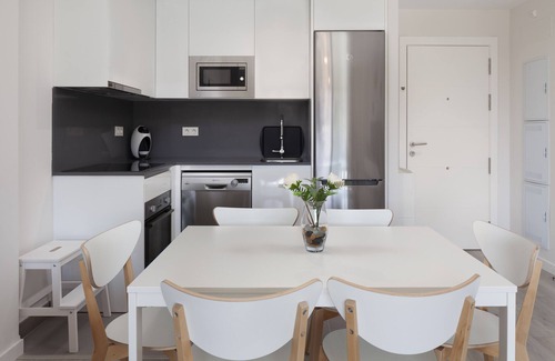 Velez-Malaga Apartment | Apartment 'Residencial Celere Playa Niza' with Sea View, Shared Pool & 4 Shared Terraces