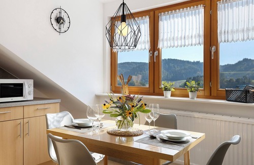 Stockach Apartment | Apartment 'Rinderle' with a View to the Valley