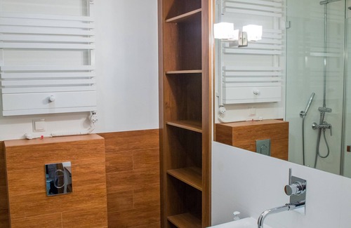 Cetniewo Apartment | Apartment Riviera 38m2, 4pax, Internet, Terrace, Parking, Lift, AC