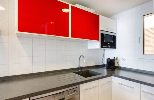 Cala Reona Apartment | Apartment 'Rocamar' with Sea View, Wi-Fi and Air Conditioning