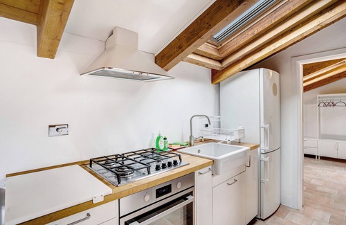 Garlenda Apartment | Apartment Rosmarino with Mountain View, Garden, Shared Pool and Wi-Fi