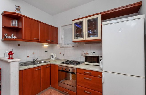 Istok Apartment | Apartment Ruzi (11065-A1) - Makarska