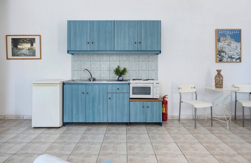 Astypalaia Apartment | Apartment 'Salonikia Studio No 3' with Sea View, Wi-Fi and Air Conditioning