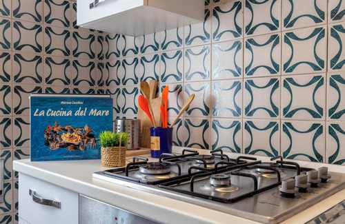 Lido Apartment | Apartment San Giovanni Lido Close to the Beach with Sea View, Wi-Fi & Balcony