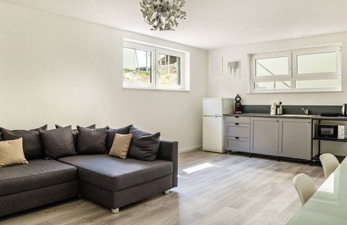 Elzach Apartment | Apartment "Schuttig" with Wi-Fi