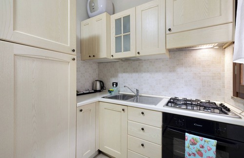 Cisano sul Neva Other | Apartment 'Secondo Tiro' with Mountain View & A/C