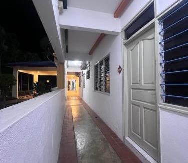 Tanjung Tanah Merah House | Apartment Seri Bulan Teluk Kemang Port Dicson Beach View