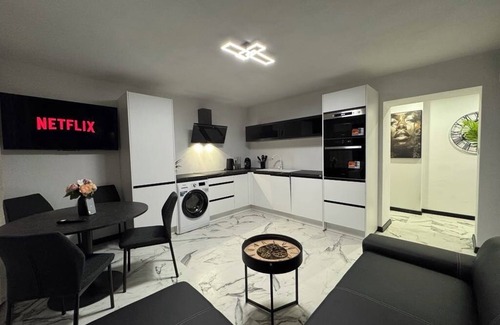 Banska Bystrica Apartment | Apartment LEON, Town Centre with private garage!