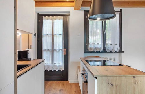 Caspoggio Apartment | Apartment 'Sogno' with Mountain View, Balcony and Wi-Fi