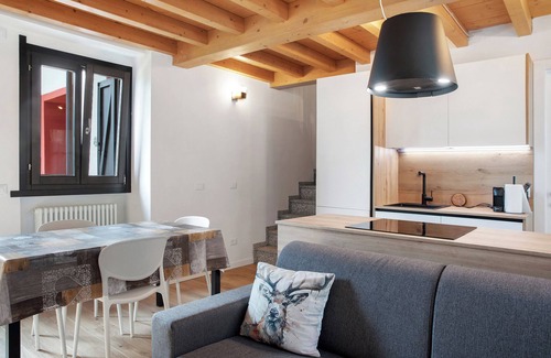 Caspoggio Apartment | Apartment 'Sogno' with Mountain View, Balcony and Wi-Fi