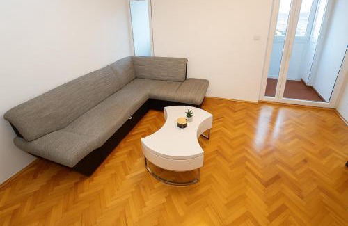 Bili brig Apartment | Apartment SoleMare - 150m Beach