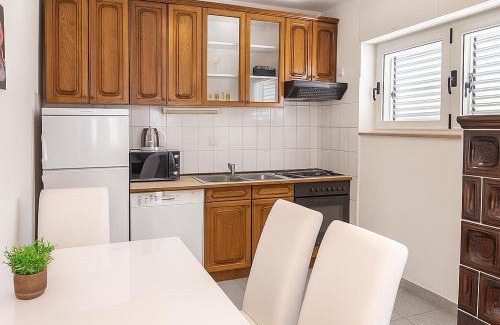 Bili brig Apartment | Apartment SoleMare - 150m Beach