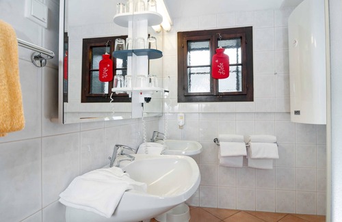 Faak am See Resort | Apartment Sommerfrische 1 - Naturel Hoteldorf SEELEITN