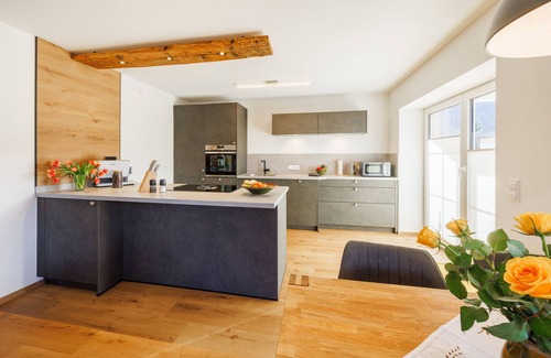Sankt Valentin Apartment | Apartment Sonnenplatzl 89sqm, balcony, 2 bedrooms, living room, kitchenette