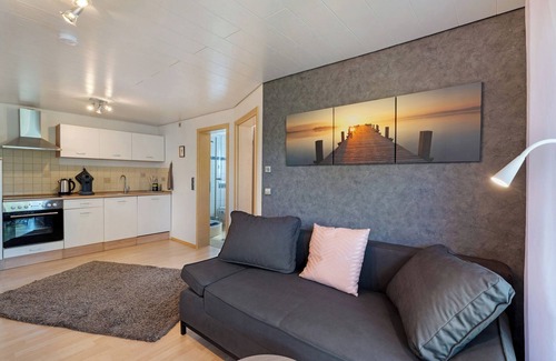Pfinztal Apartment | Apartment 'Sonnenschein' with Shared Pool, Private Terrace and Wi-Fi