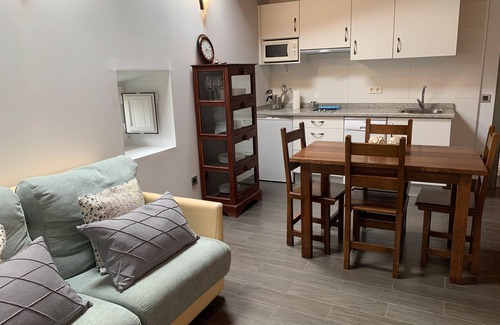 Ituren Apartment | Apartment 'Sorgiña' with Mountain View, Wi-Fi and Air Conditioning