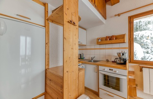 Villard-Reculas Apartment | Apartment 'Souveraine 3 Charmant Appartement' with Mountain View, Balcony and Wi-Fi