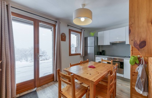 Villard-Reculas Apartment | Apartment 'Souveraine 1 - Superbe Appart' with Mountain View, Private Terrace and Wi-Fi