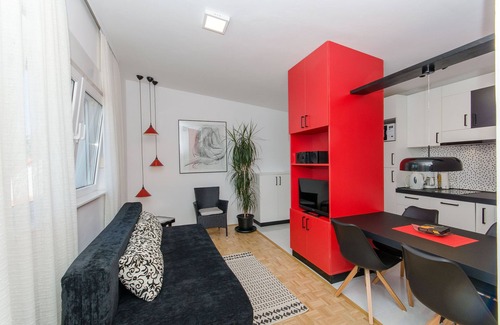 Omis Apartment | Apartment Sreta (31031-A1) - Omis