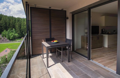 Avelengo Apartment | Apartment 'Sternblick Suite' with mountain view, balcony and Wi-Fi in the ApartHotel Christine