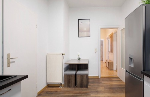 Goeppingen Apartment | Apartment 'Studio Suite Fußgängerzone' with Mountain View, Shared Terrace and Wi-Fi