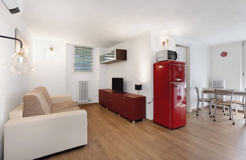 Pavia House | Apartment 'Suite Strada Persa' with Shared Garden, Wi-Fi and Air Conditioning