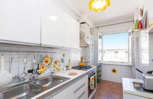 Quartiere XI Portuense Apartment | Apartment 'Sunflower' with Wi-Fi