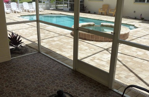 Caloosahatchee Apartment | Apartment Sunset Cape Coral/Beach Resort