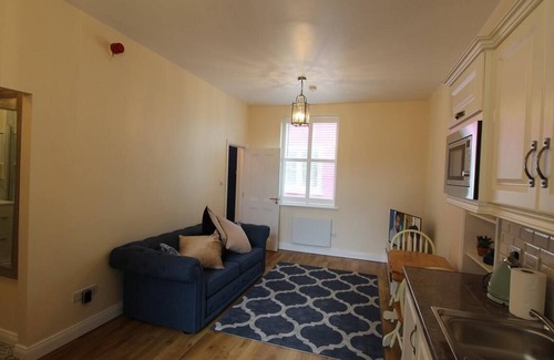 Kinsale Apartment | Apartment-Superior-Private Bathroom-Ref C