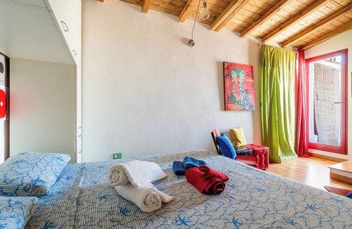 Montesano Salentino Apartment | Apartment 'Tramonto D'Arte' with Private Terrace, Wi-Fi and Air Conditioning