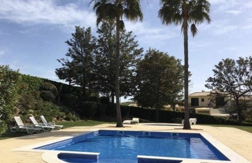 Urbanizacao dos Calicos Apartment | Apartment T1+1 Albufeira 10 min from the beach and having swimming pool !