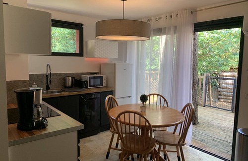 Grabels House | Apartment T3 sleeps 6 in Villa near Montpellier
