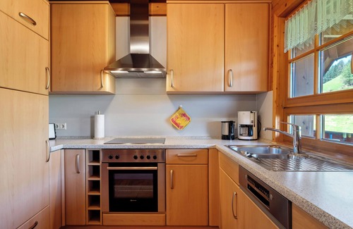 Muehlenbach Apartment | Apartment 'Talblick' with Mountain View, Shared Terrace and Wi-Fi