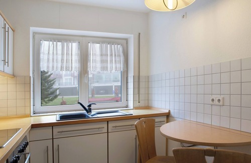Oberhof Apartment | Apartment 'Tannenblick 2-4' with Mountain View, Balcony and Wi-Fi