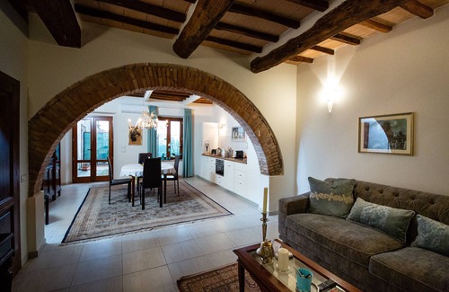 Chianni House | Apartment Teatro - Holidays live here