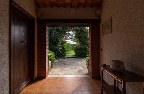 Mockarta Apartment | Apartment 'Tenuta Donna Vittoria - Mandarino' with Pool, 2 Terraces & Wi-Fi