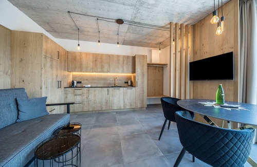Renon Apartment | Apartment "Thalerhof Naturae Oasis Ritten" with Private Terrace & Wi-Fi