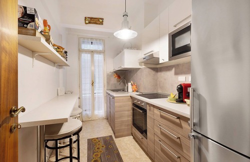 Lavagna Apartment | Apartment 'The Riviera' with Balcony and Wi-Fi