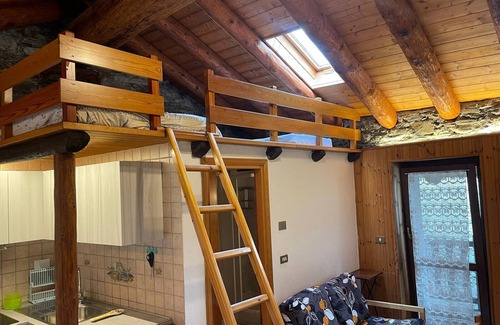 Paquier House | Apartment 'Tillier Valtournenche' with Mountain View, Balcony and Wi-Fi