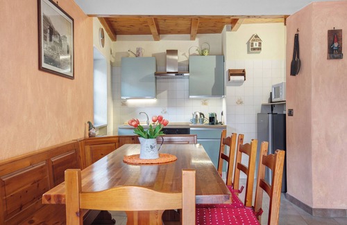 Fenis Apartment | Apartment 'Tillier' with Mountain View and Wi-Fi
