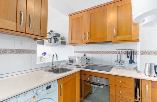 Raval Roig Apartment | Apartment 'Topete' with Sea View, Wi-Fi and Air Conditioning