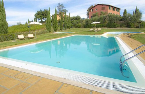 Stabbia Apartment | Apartment Torraccia 2 in Cerreto Guidi - 4 persons, 2 bedrooms