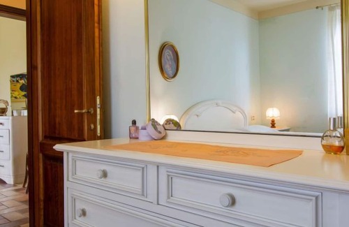 Stabbia Apartment | Apartment Torraccia 1 in Cerreto Guidi - 6 persons, 2 bedrooms